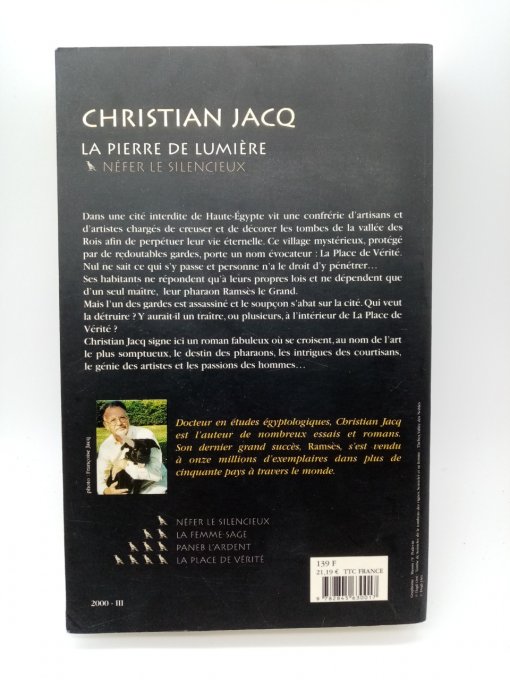 JACQ Christian  La pierre de lumière